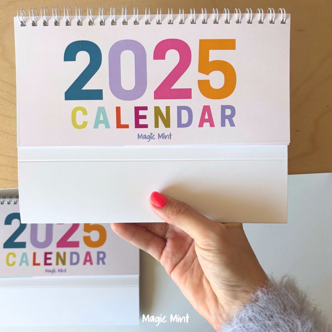 An nou, calendar nou pentru toti iubitorii de Dachsund si Teckel