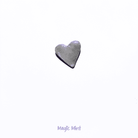 Pin mărțișor inimă holografică