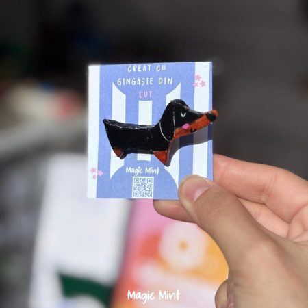 pin broșă cățel