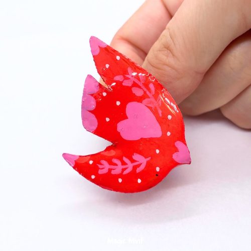 Broșă turturică roz cu roșu